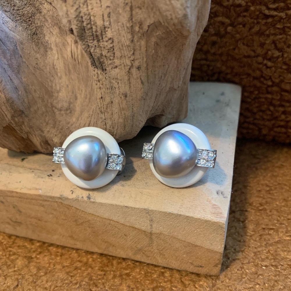 Fabulous Vintage Kenneth Lane ear clips, ceramic, faux pearl and crystal buttons